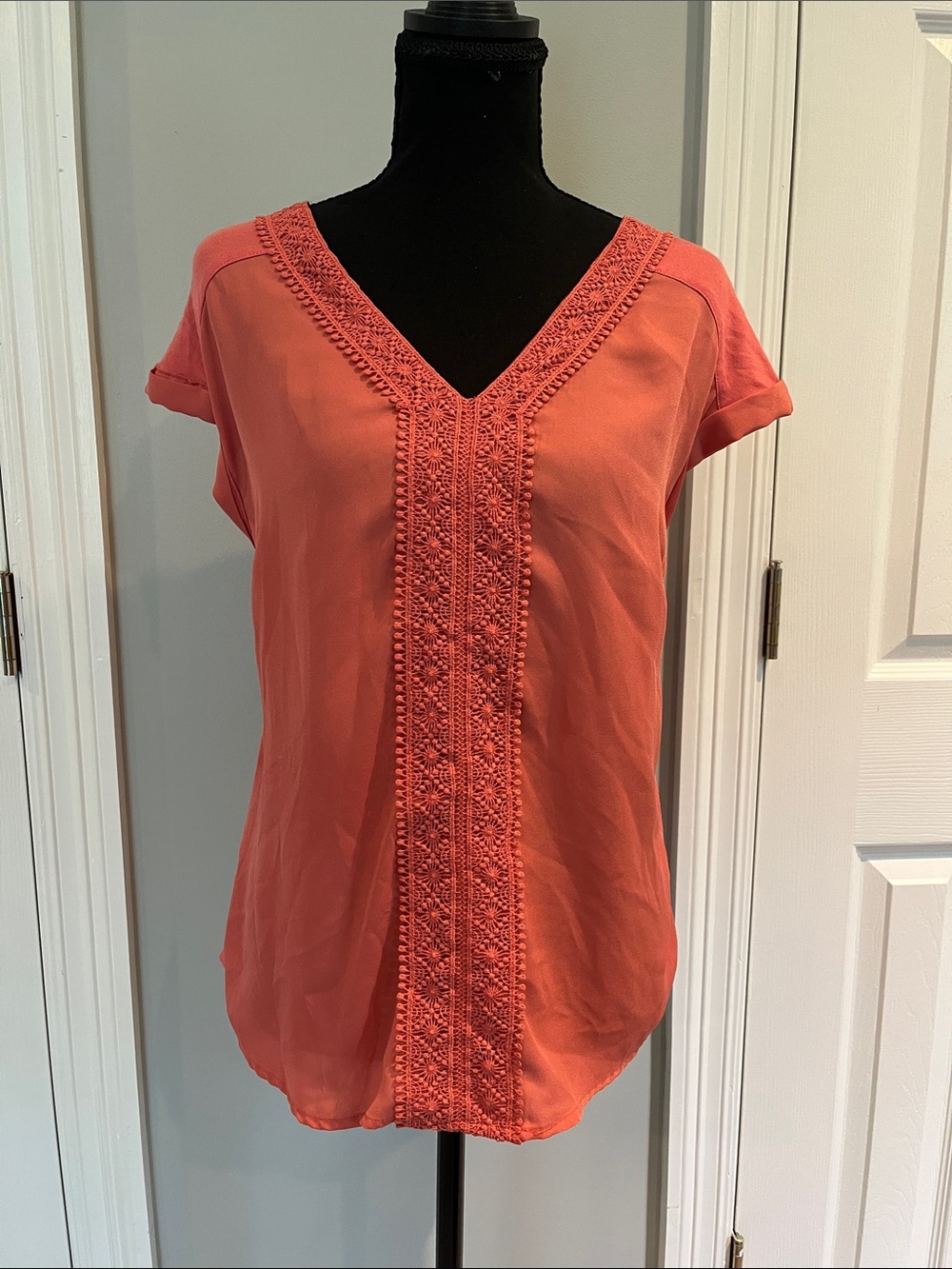 V-Neck Coral Embroidered Short Sleeve Blouse